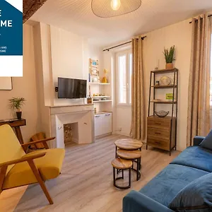  Appartement Escapade à Sanary, Au Coeur Du Village, 200m Du Port,clim,wifi,parking